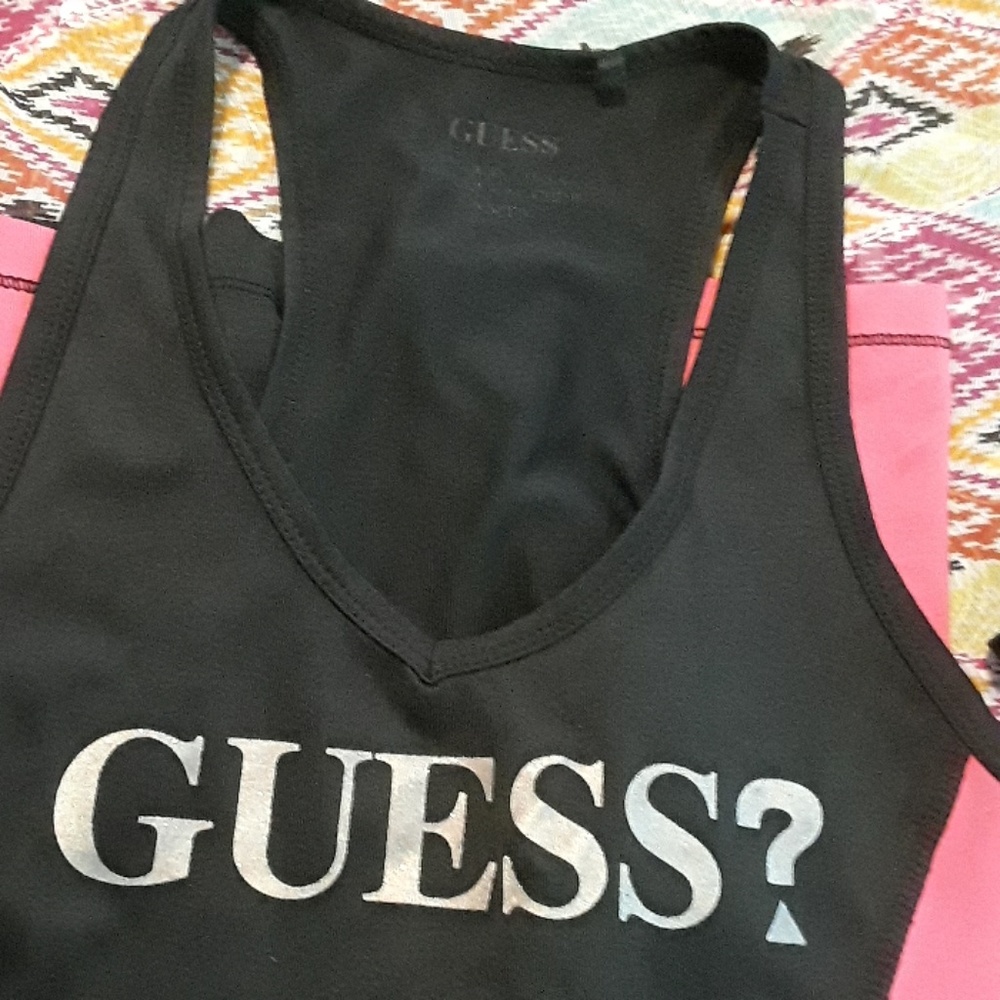 Guess bundle - Picture 3 of 4